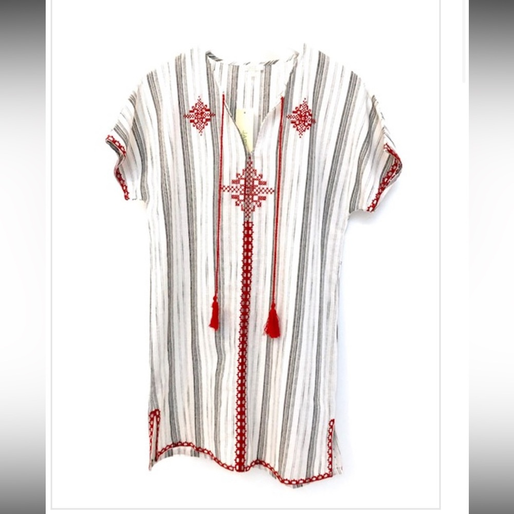 Jade black & red tunic. 34" dress, tunic style, embroidered detail. Worn 1x